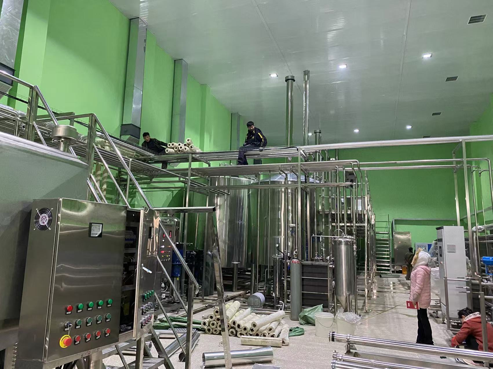 日照精酿啤酒设备厂—精酿啤酒设备制造:传承工艺与创新科技的交融